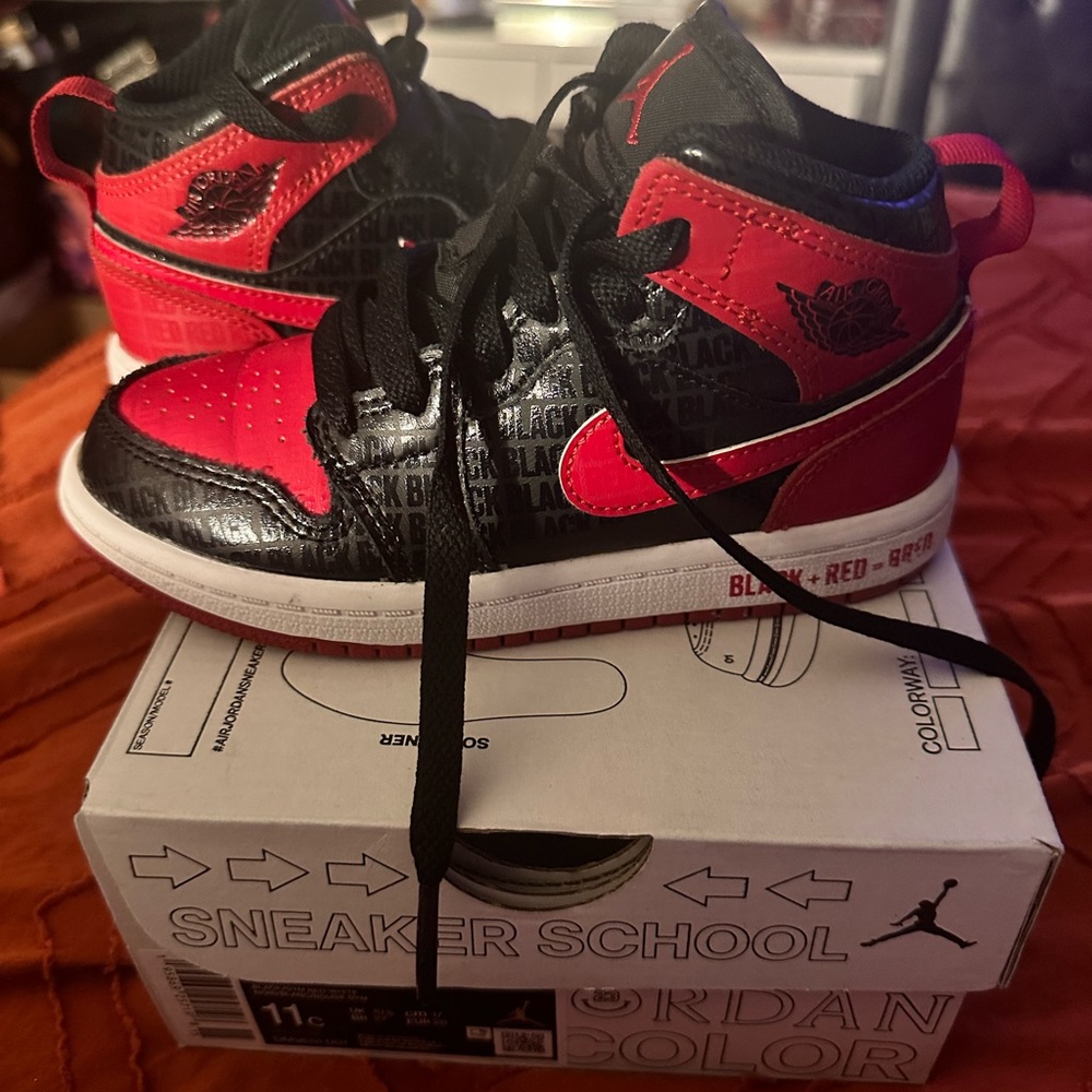 Jordan 1 black and red sneaker